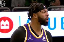 开云体育-包含浓眉哥回归赛场，问鼎冠军首场状态亮眼，澳大利亚队观众沸腾！的词条